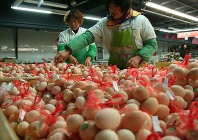 全國雞蛋價格呈現明顯回落態勢，農副產品市場波動分析